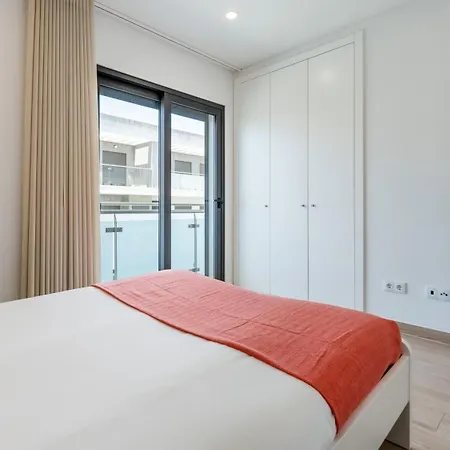 Elegant 2bdr In By Lovelystay *