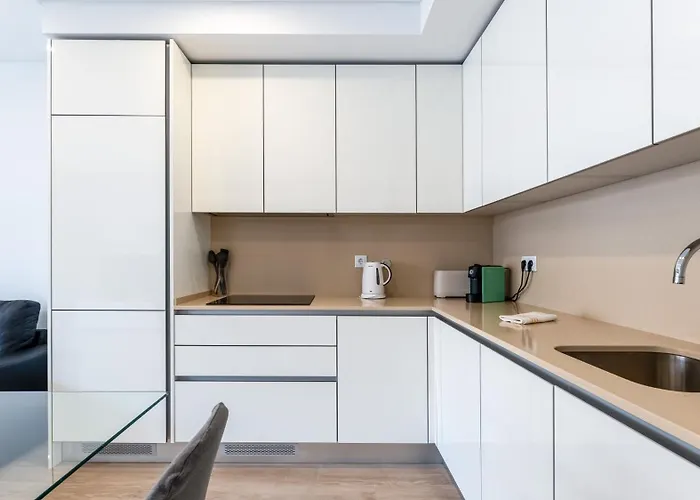 Elegant 2bdr In By Lovelystay * Quarteira
