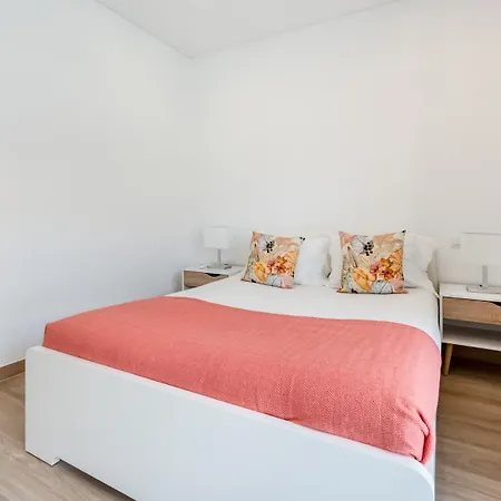 Elegant 2bdr In By Lovelystay شقة *