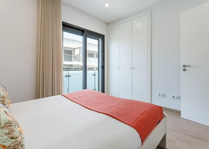 Elegant 2bdr In By Lovelystay *
